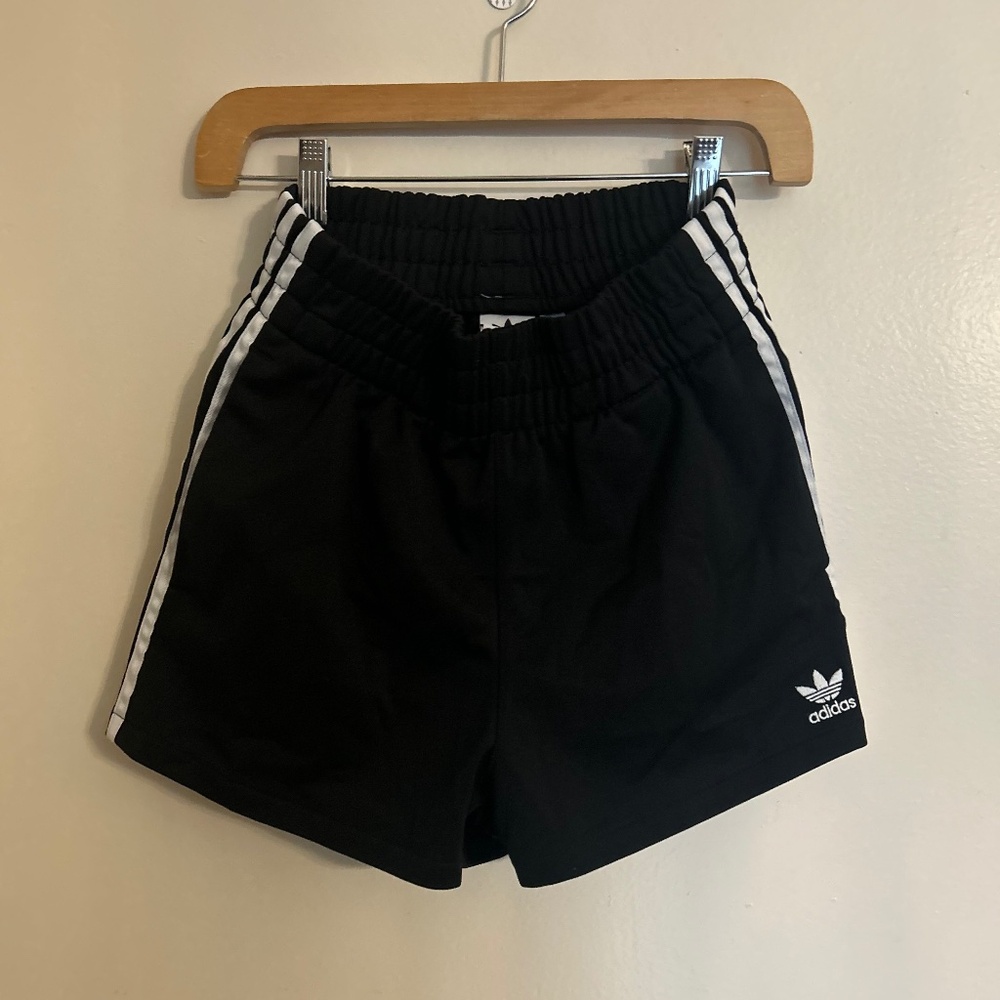 Adidas Originals 3-Stripes Shorts – Black